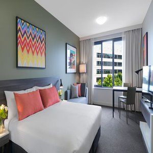 Aparthotel Adina Airport 4*
